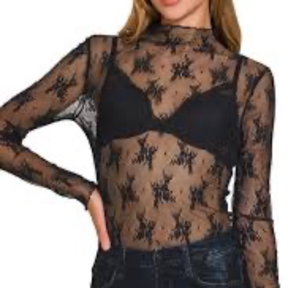 Zenana Outfitters Tops - NEW ZENANA BLACK LACE SIZE S LONG SLEEVE BLOUSE